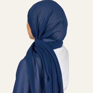 Foulard en mousseline bleu royal vu de dos – Maison Maleyka