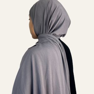Foulard jersey premium gris foncé porté vu de profil dos