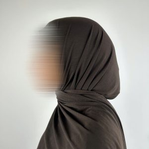 Foulard jersey premium marron chocolat porté vu de profil